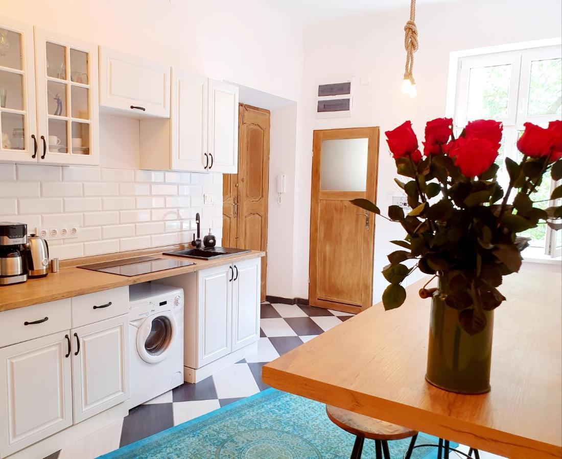 Topolove Rooms & Apartments Krasków Εξωτερικό φωτογραφία